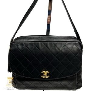 Chanel quilted fringe shoulder bag